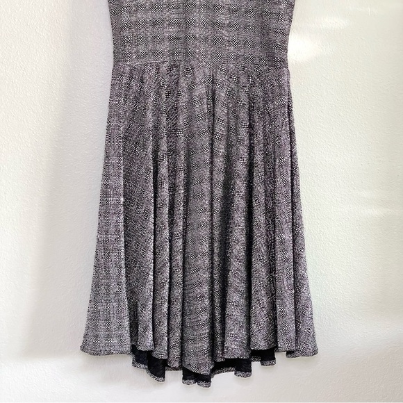 Alexis Skyla Metallic Flutter Sleeve V Neck Mini Skater Dress Silver Small - Picture 5 of 13